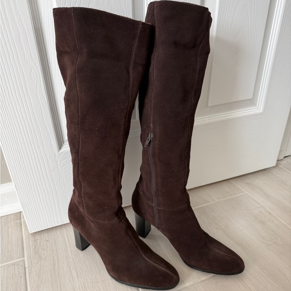 Suede‎ Boots From Apostrophe!
